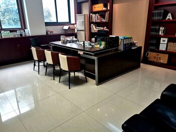 總經(jīng)理辦公室_公司環(huán)境_湖北新干線廣告有限公司